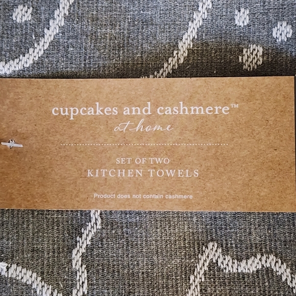 NWT Ghost Kitchen Towel Set Cupcakes and Cashmere Halloween Kitchen Towels - Picture 4 of 4